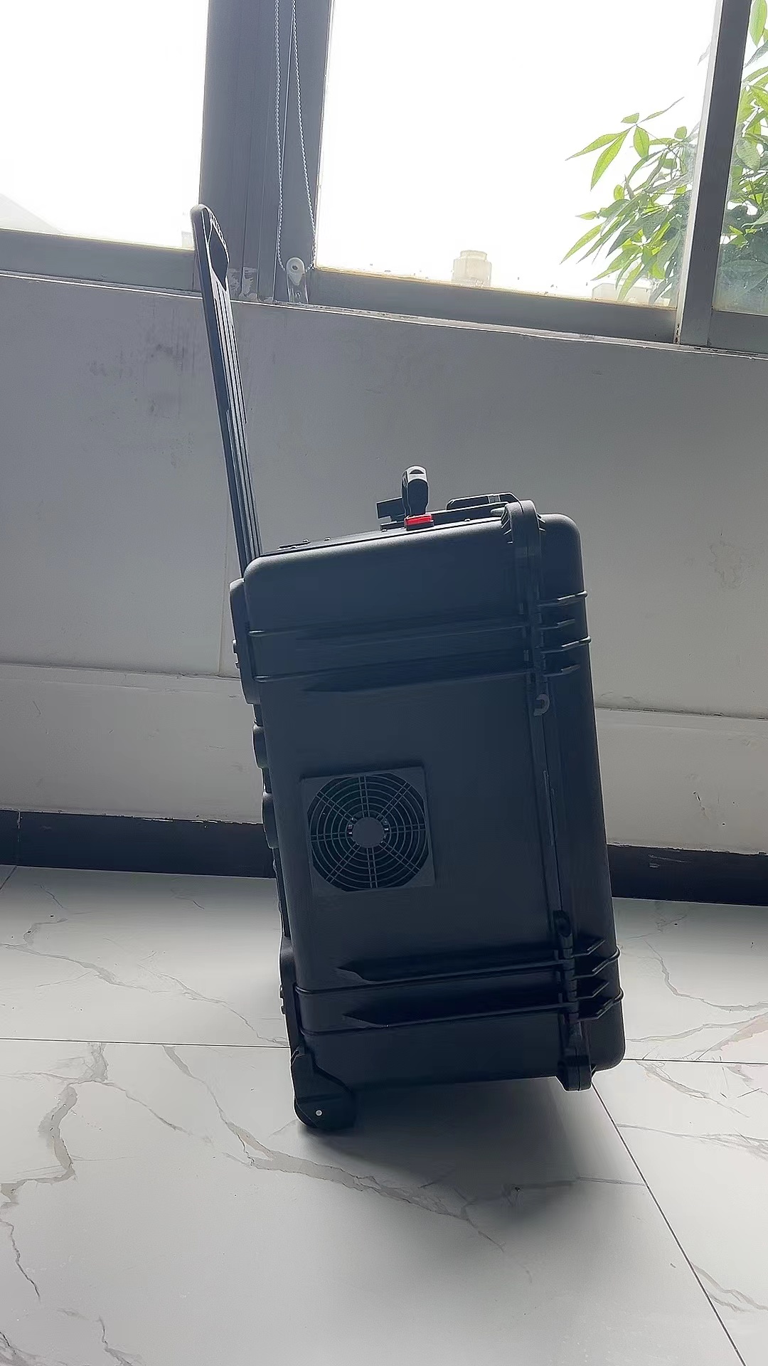 资溪手拉箱型移动通信干扰器